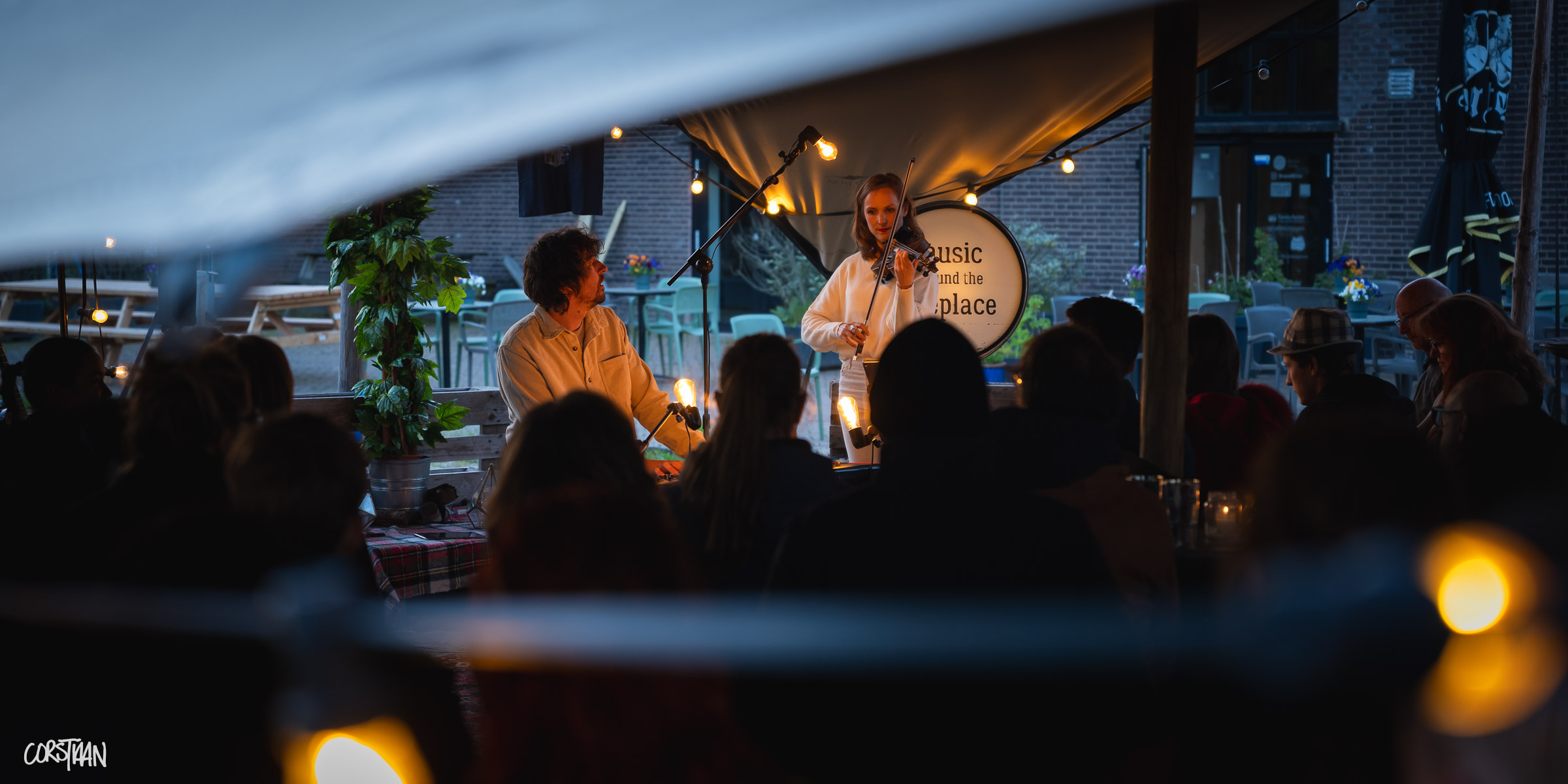 MusicAroundTheFireplace_Hemelvaart26_-101.jpg