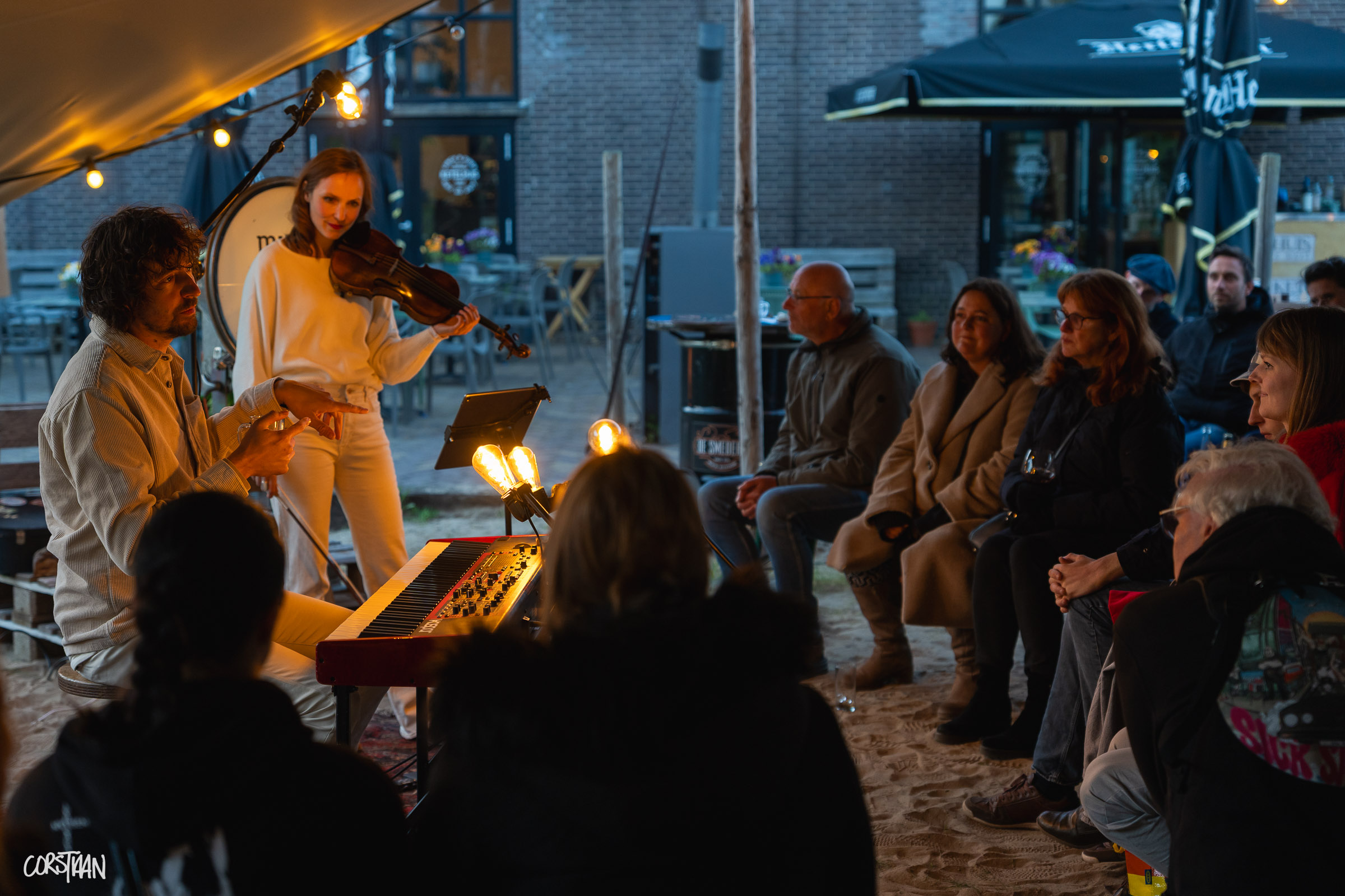 MusicAroundTheFireplace_Hemelvaart26_-106.jpg