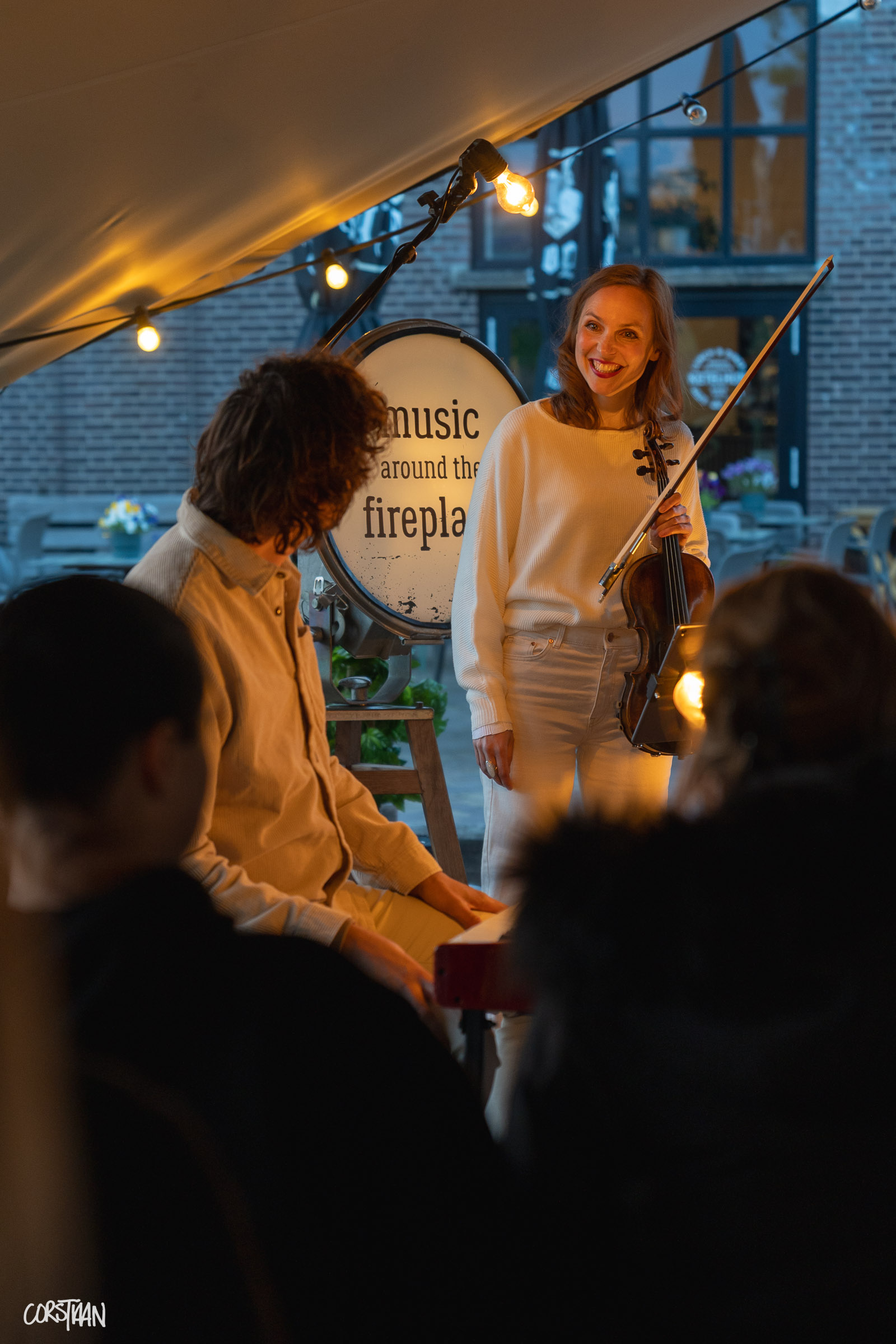 MusicAroundTheFireplace_Hemelvaart26_-108.jpg
