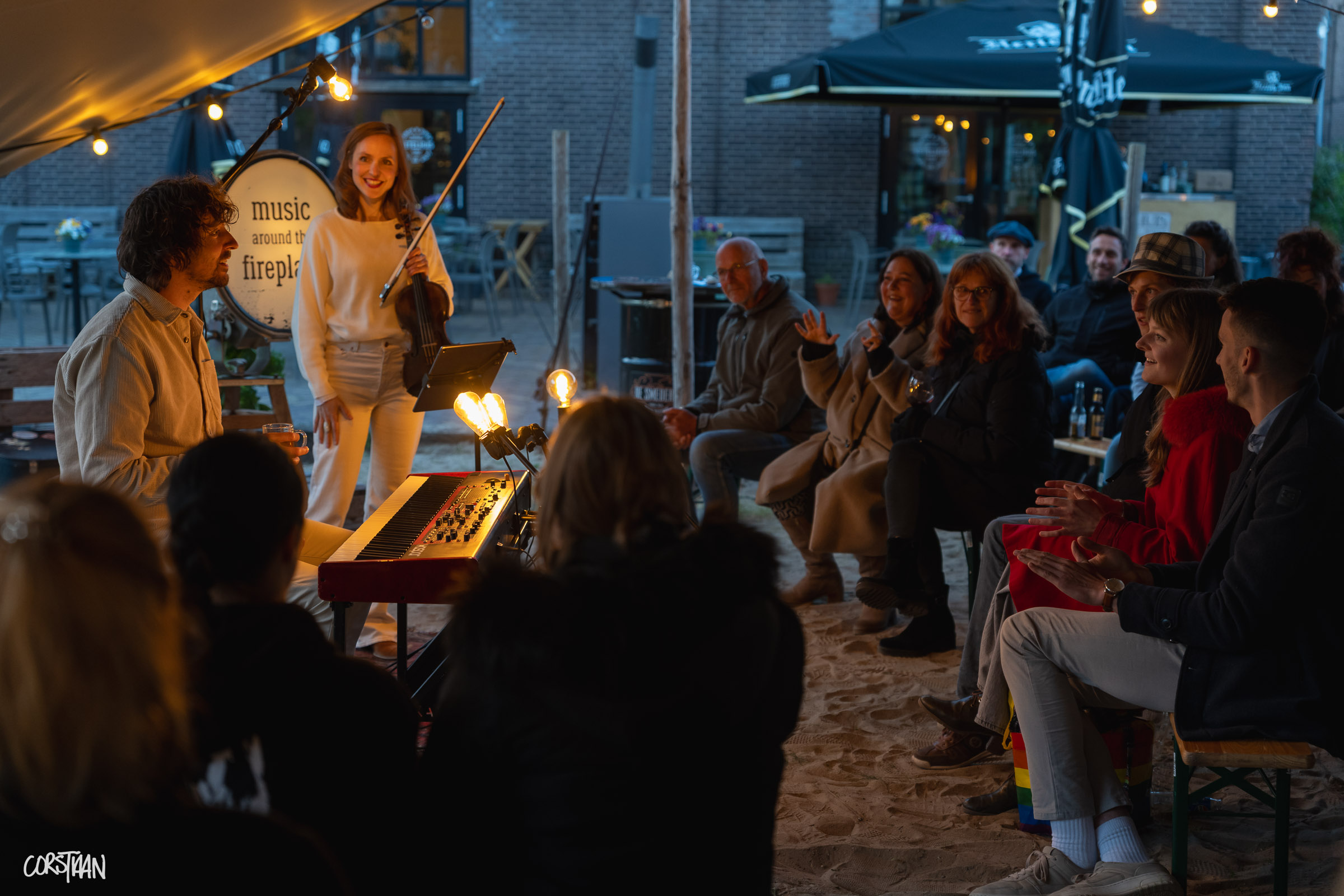 MusicAroundTheFireplace_Hemelvaart26_-111.jpg