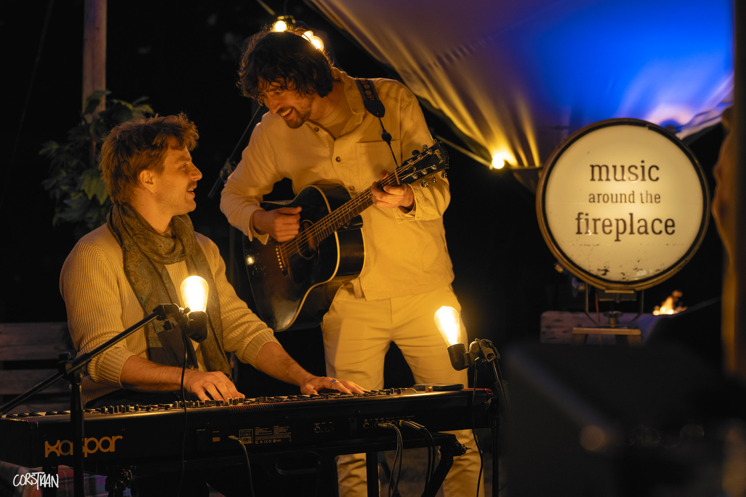 MusicAroundTheFireplace_Hemelvaart26_-176.jpg