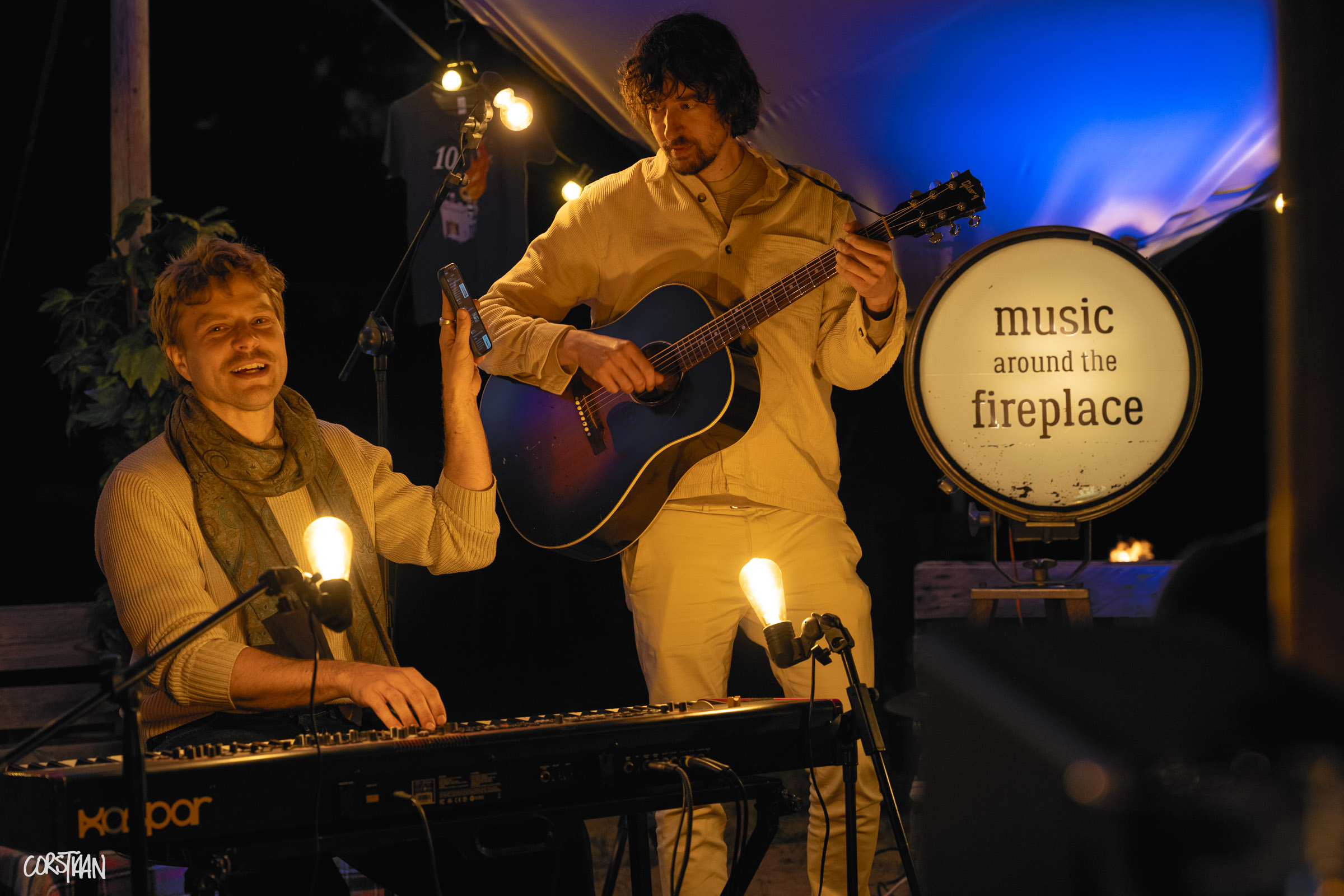 MusicAroundTheFireplace_Hemelvaart26_-177.jpg