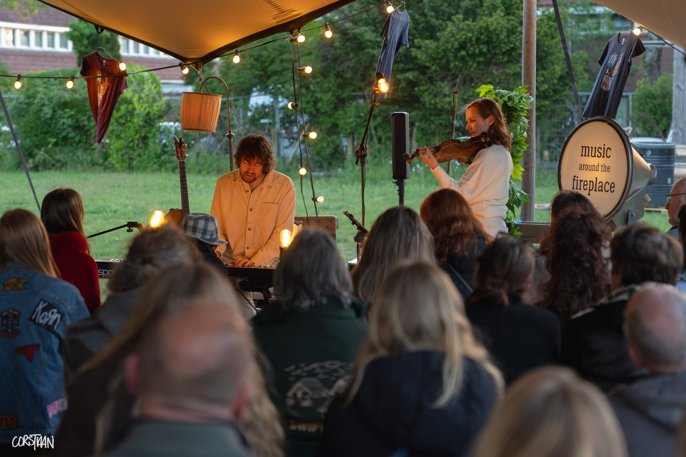 MusicAroundTheFireplace_Hemelvaart26_-94.jpg